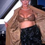 Spritz mir in mein Schluckmäulchen - Sexkontakt Mature Ladies ab 40 