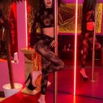 Leyla skinny girl Bild